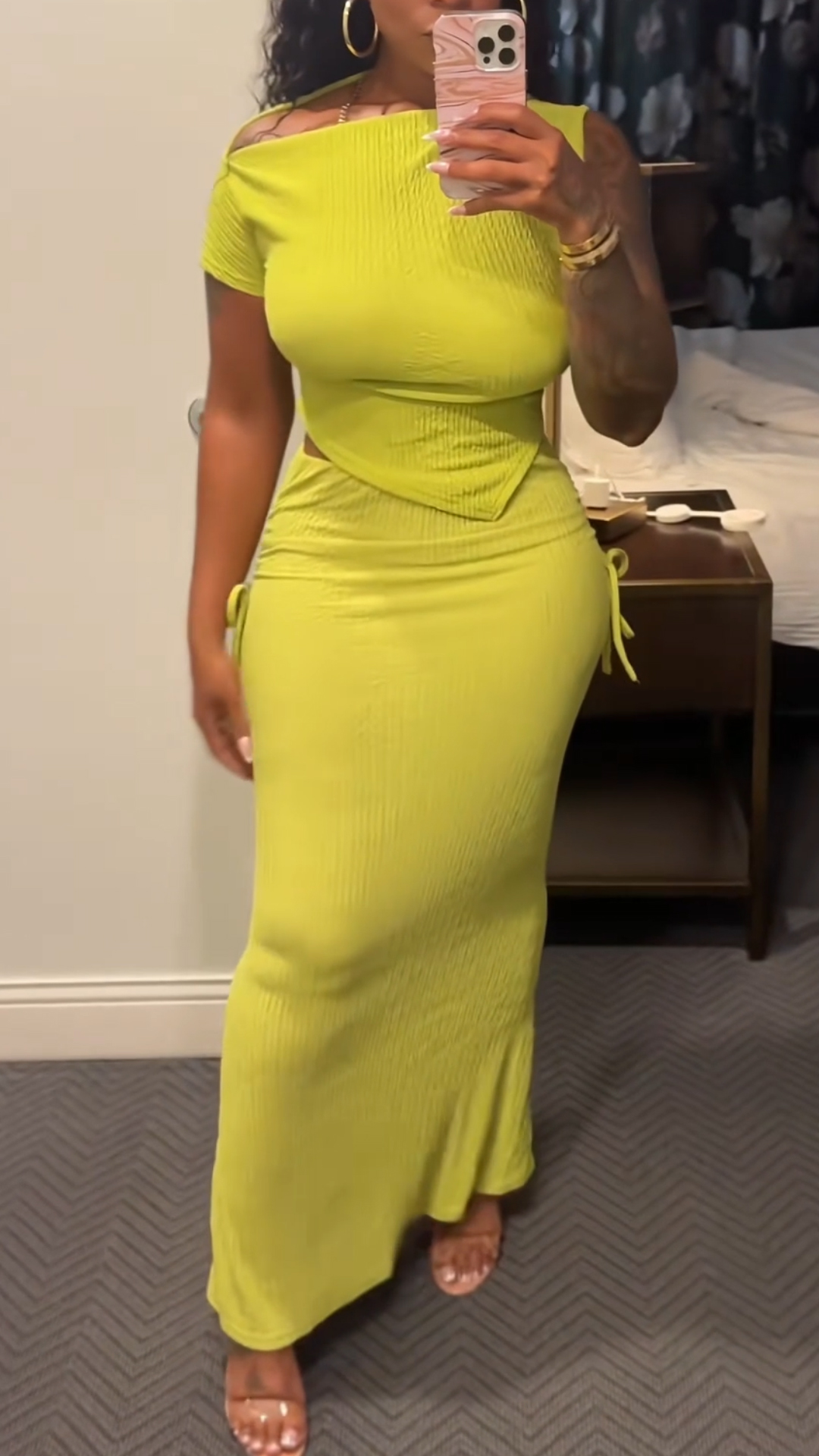 Ladies' Slanted Collar Solid Color Top+skirt with A Casual Temperament Suit