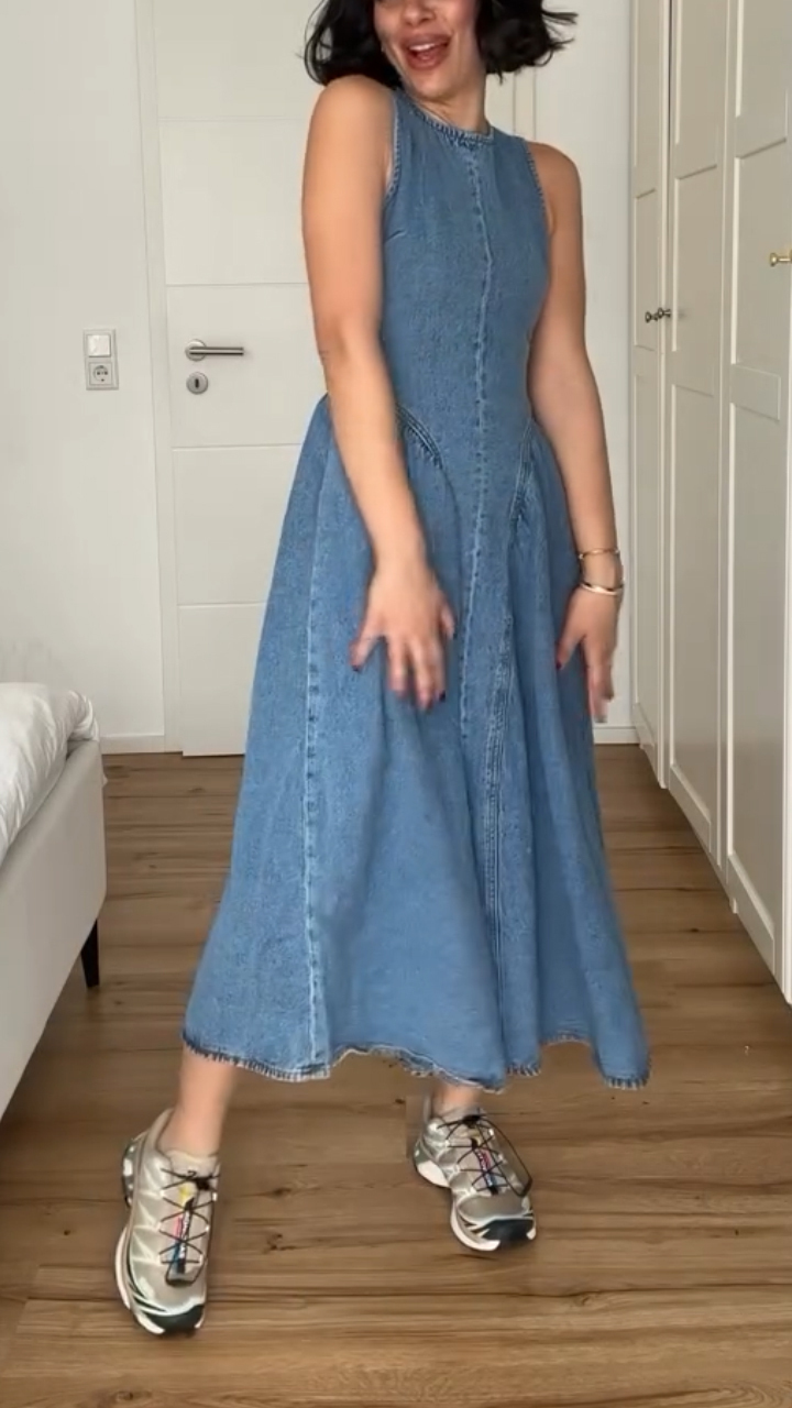 Ladies' Round Neck Splicing Waist Cinching Casual Dress