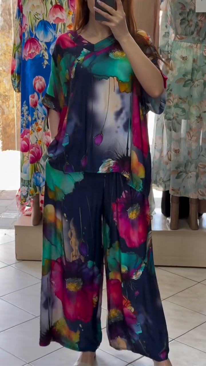 Ladies' V-neck Printed Top + Pants Loose Casual Suit