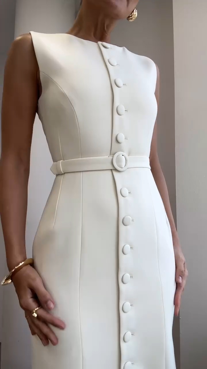 Women's Round Neck Sleeveless Button Belt Elegant Dress