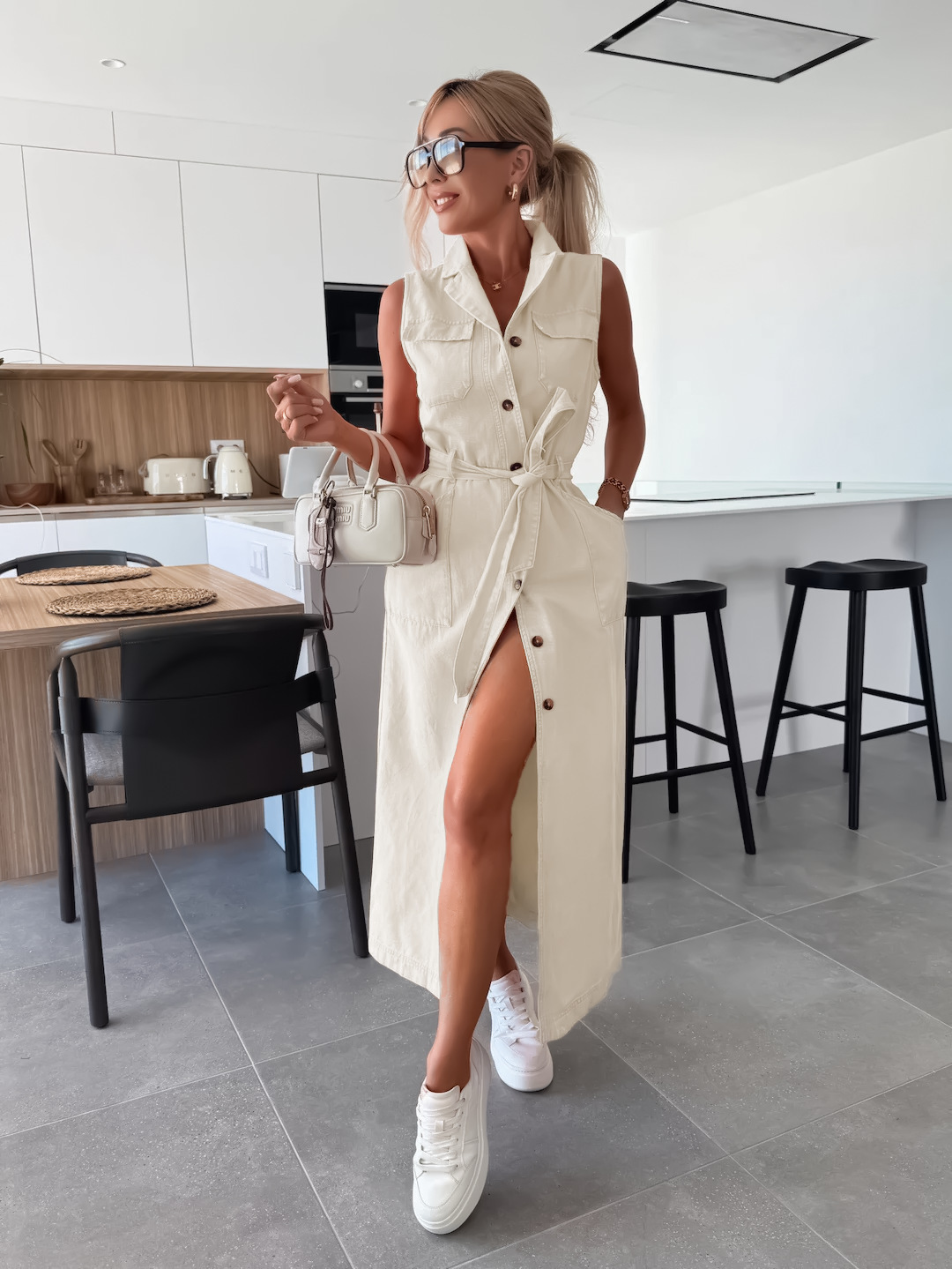 Ladies' Lapel Buckle Split Temperament and Leisure Dress