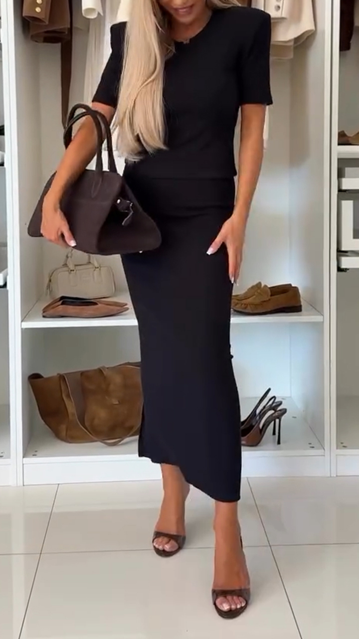 Women Round Neck Top + Skirt Solid Color Casual Suit