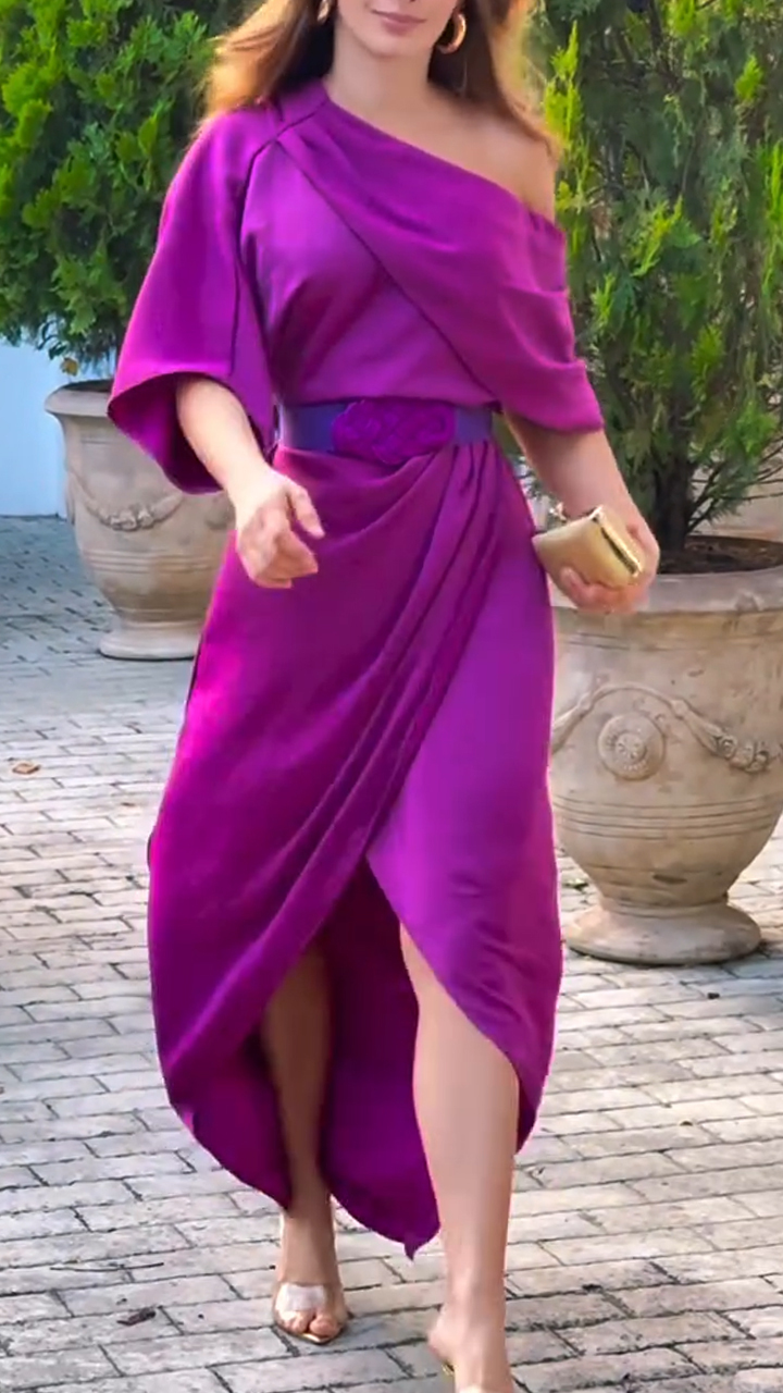 Ladies Slanted Collar Elegant Temperament Dress