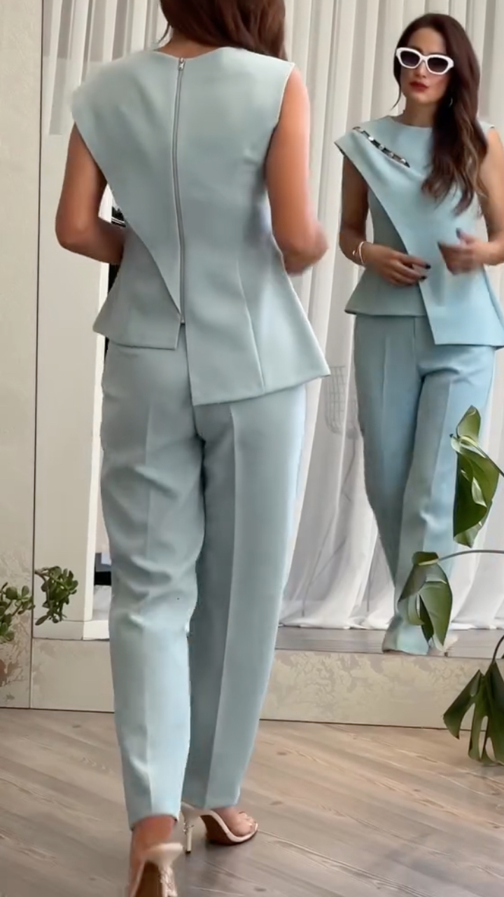 Light Blue Tailored 2‐Piece Set