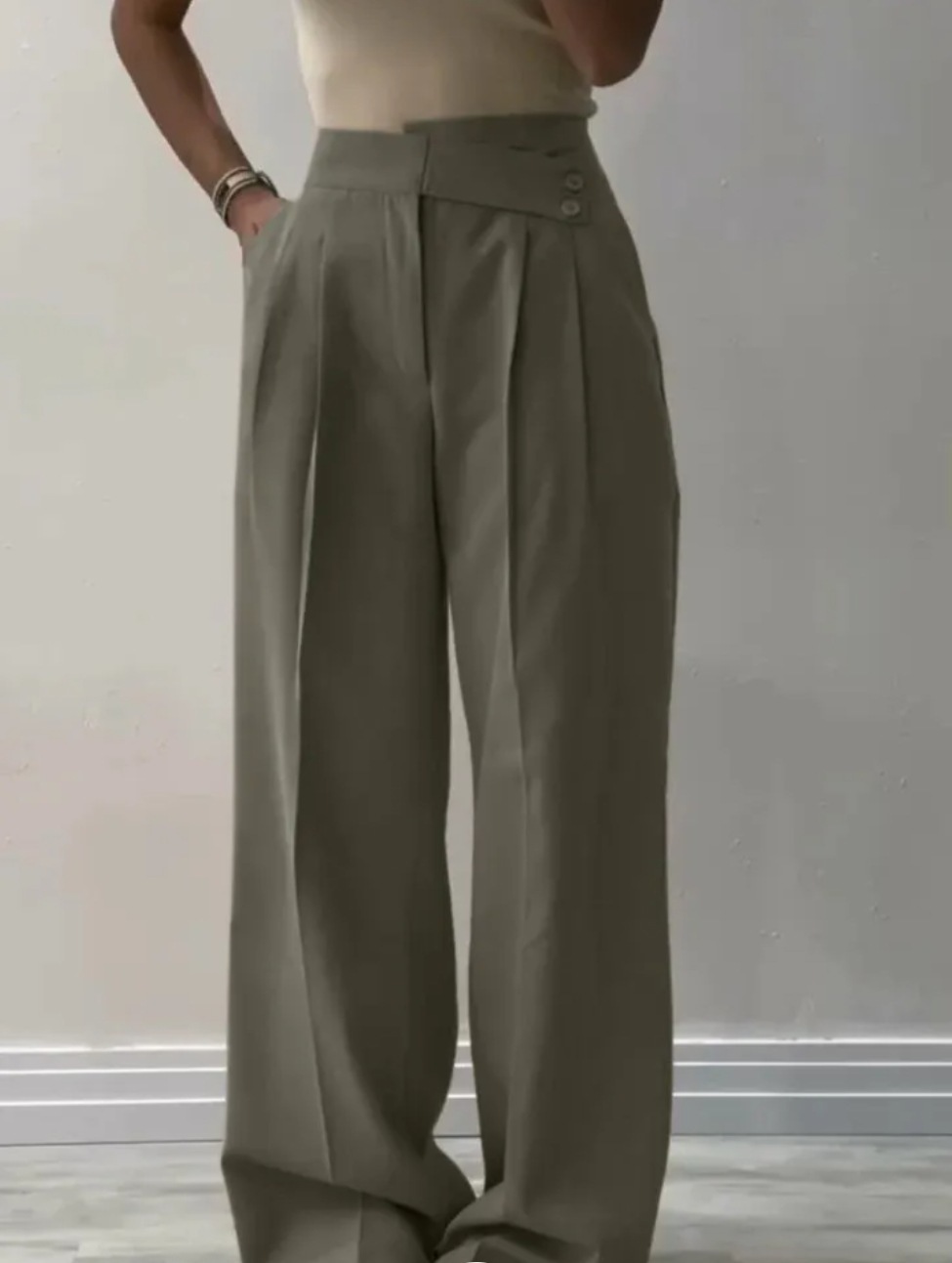 Women's Fashion Solid Color Irregular Waist Wide Leg Pants