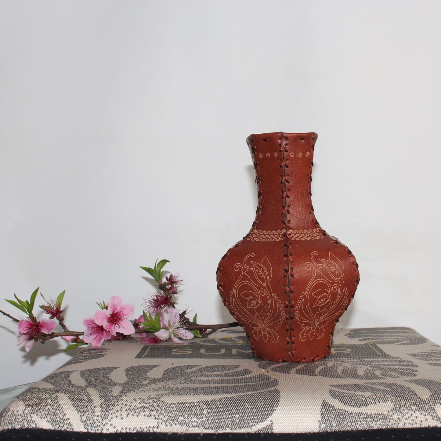 Homedecor Leather Vase
