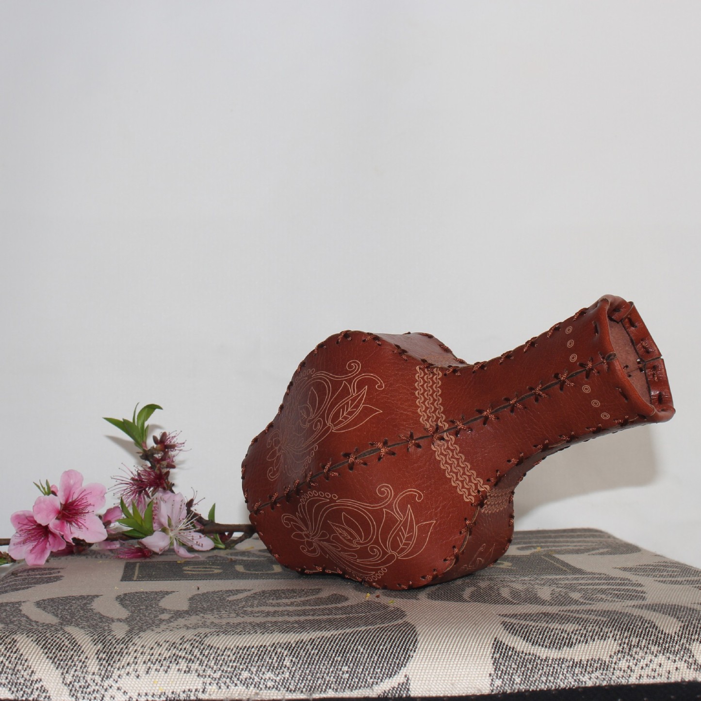 Homedecor Leather Vase