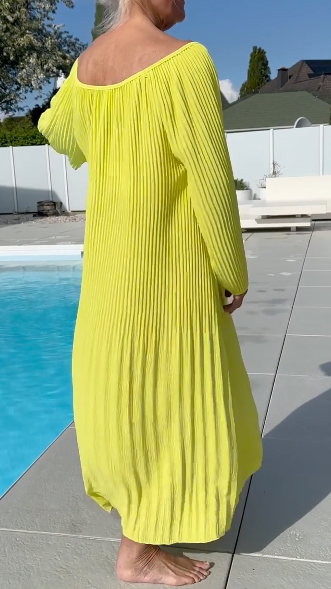 Bright Yellow Pleated Off‐Shoulder Midi Dress