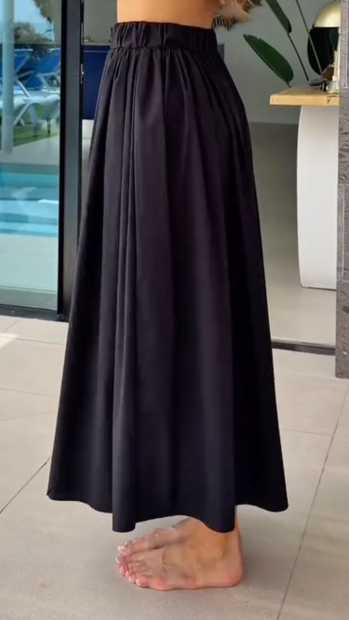Elastic Waist Flowy Maxi Skirt