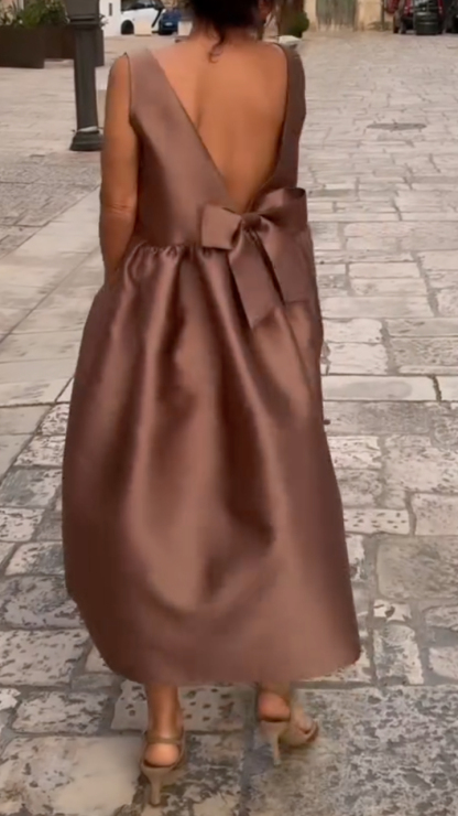 Women's V-Neck Three-Dimensional Cut Elegant Dress