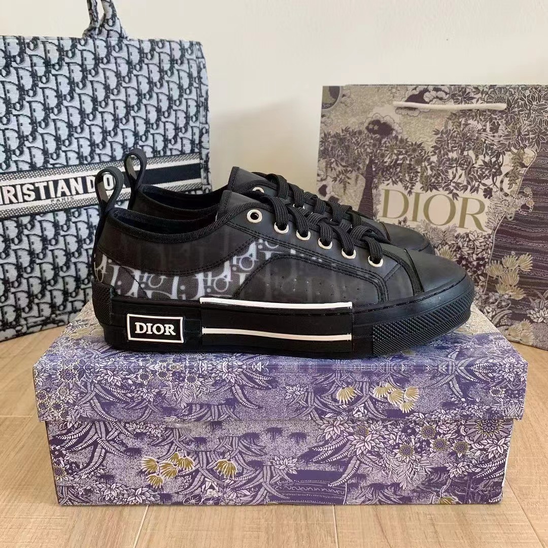 B23 Low-Top Sneaker Black Oblique Canvas