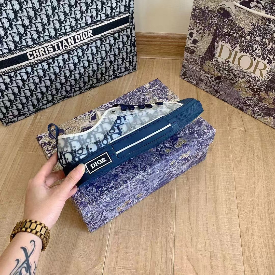 B23 Low-Top Sneaker Blue Oblique Canvas