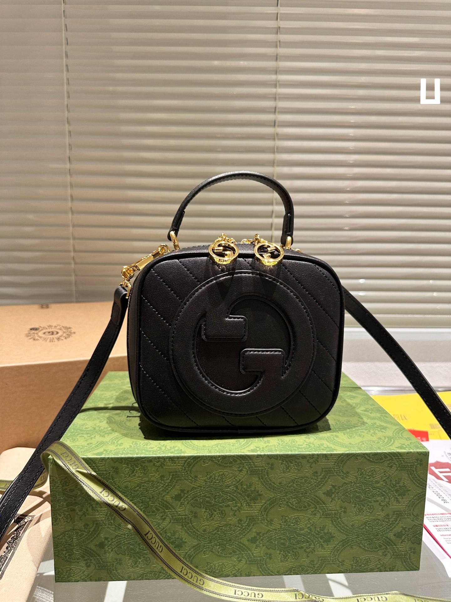 BLONDIE TOP HANDLE BAG