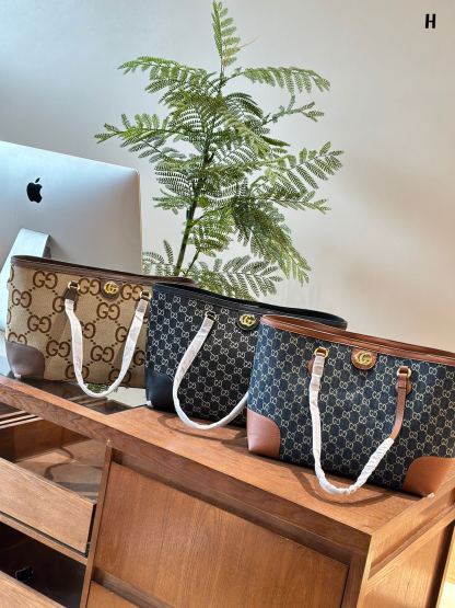 Ophidia Medium Jacquard Denim Tote Bag