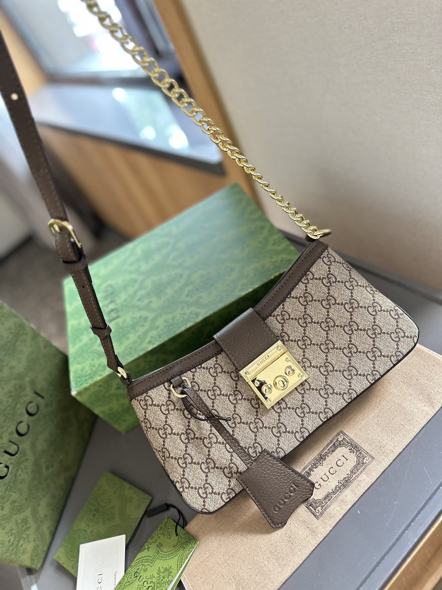 PADLOCK SMALL SHOULDER BAG