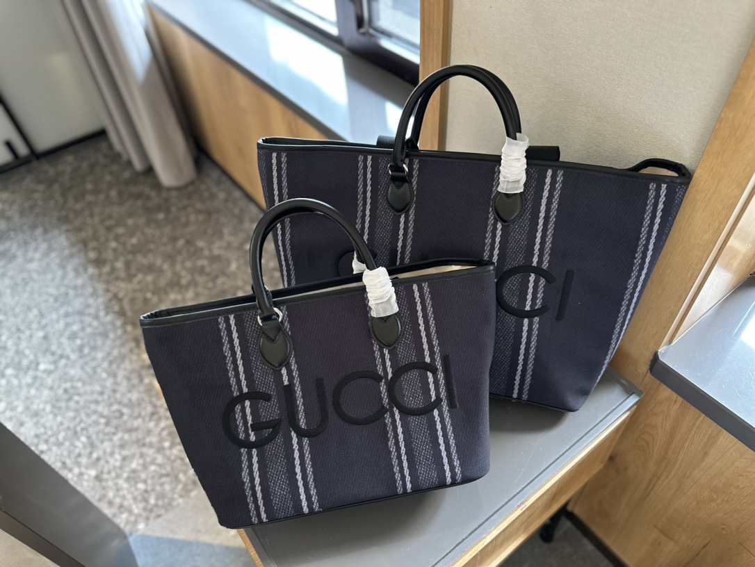 LARGE TOTE BAG WITH EMBROIDERY