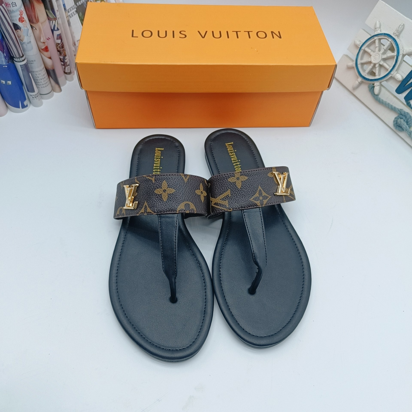dlmLM00210024A1 sandal