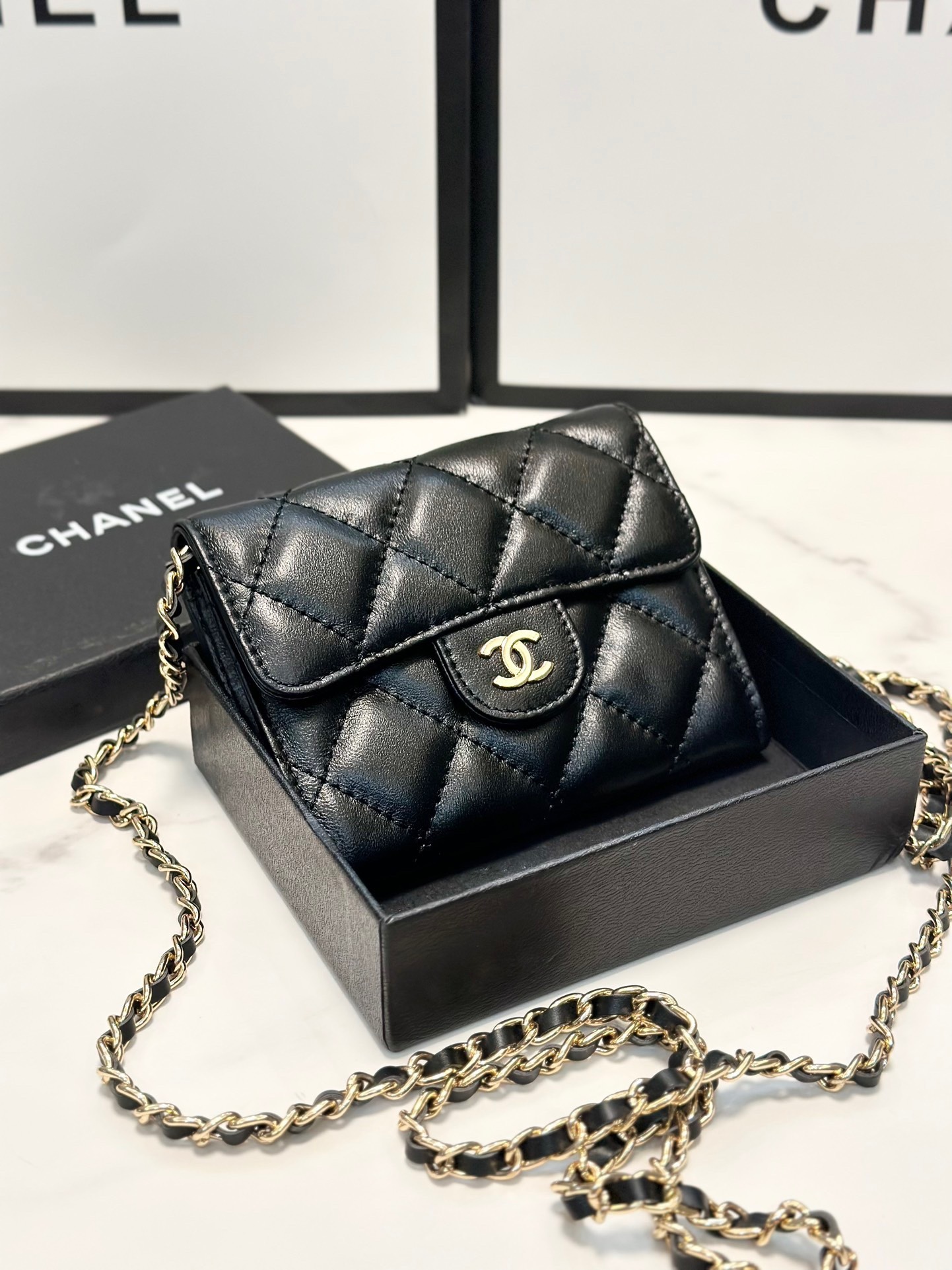 Classic Flap Chain Card Wallet Gold Metal Black