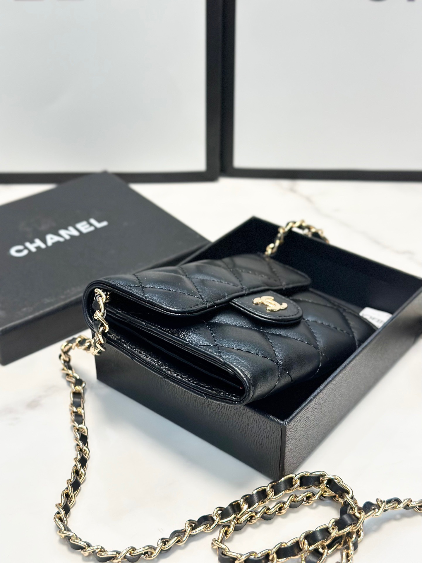 Classic Flap Chain Card Wallet Gold Metal Black