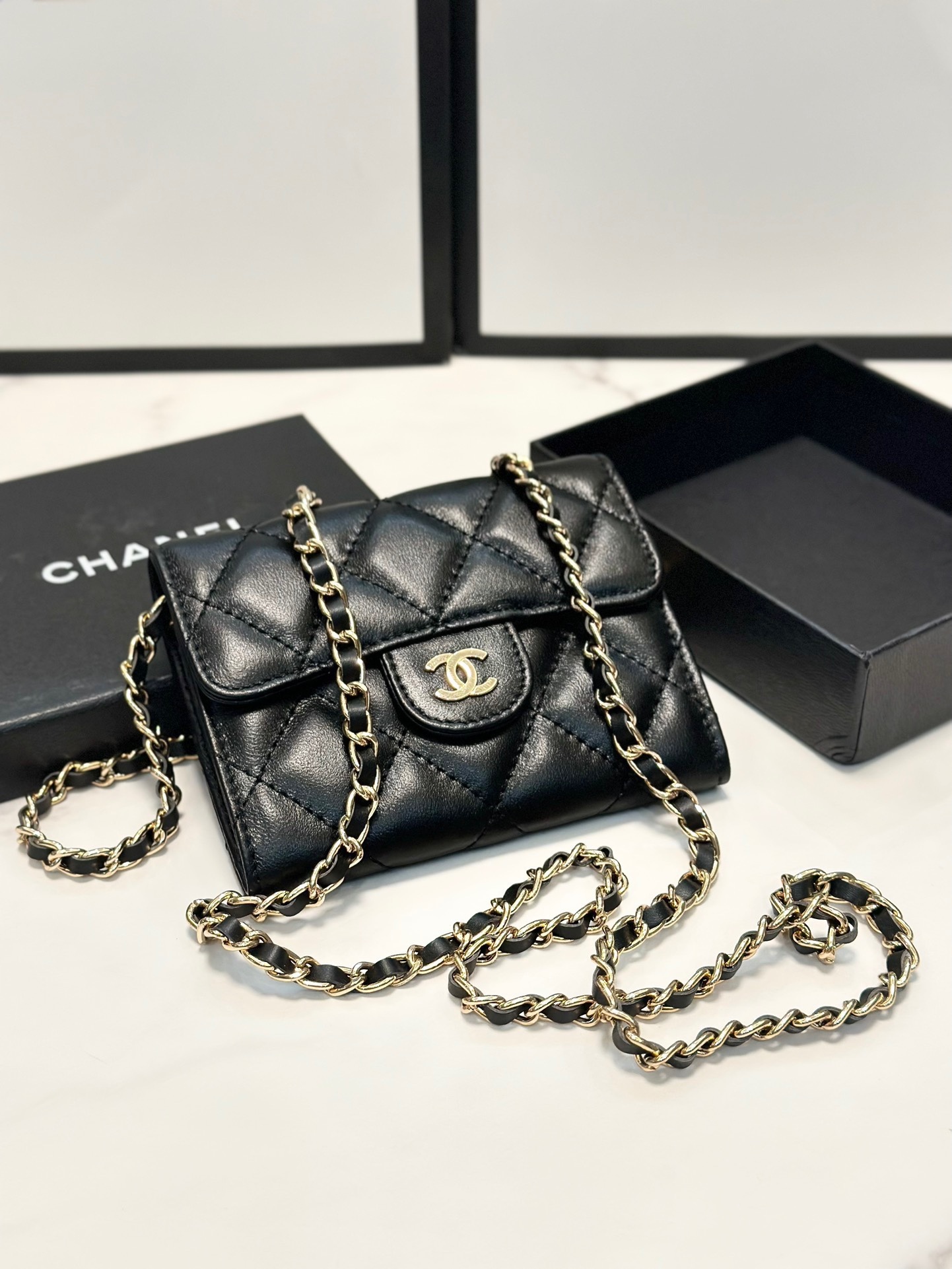 Classic Flap Chain Card Wallet Gold Metal Black