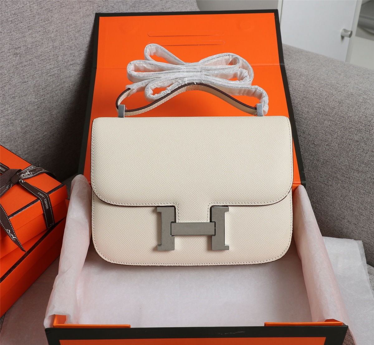 Constance 19/23 bag White Epsom Leather