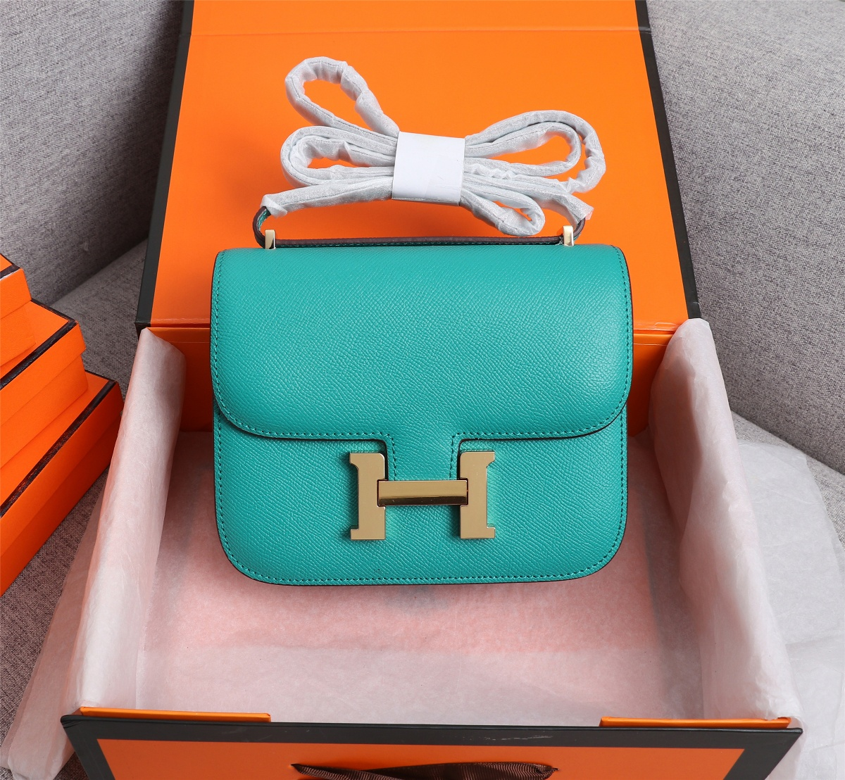 Constance 19/23 bag Cyan Epsom Leather