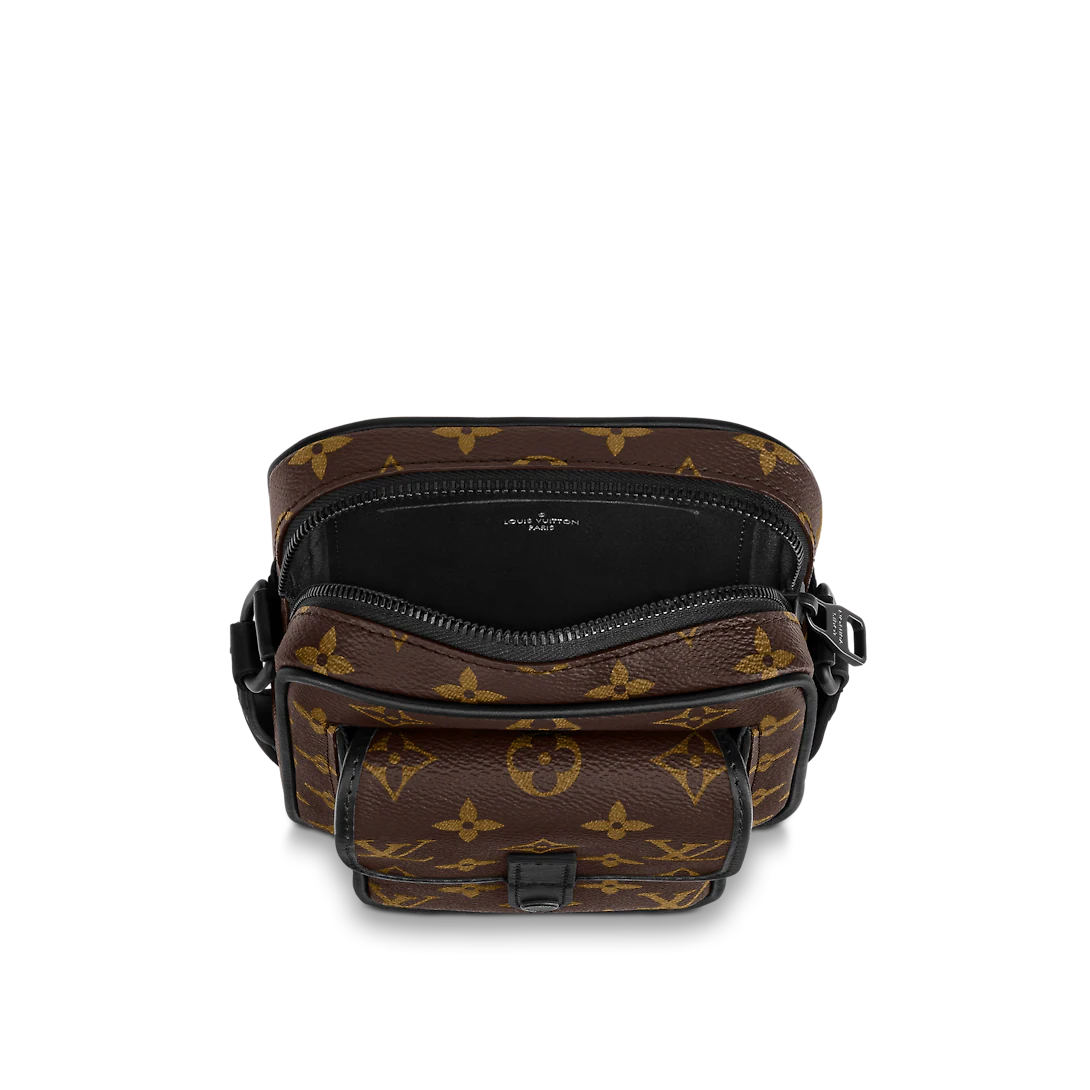Christopher Wearable Wallet M69404