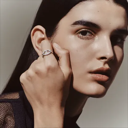 Farandole ring