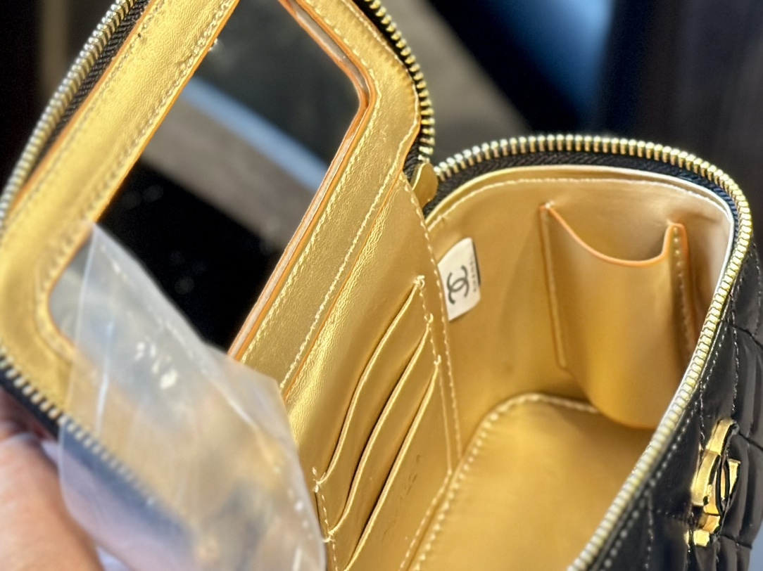 Small Vanity Case White Patent Leather Antique Gold Hardware