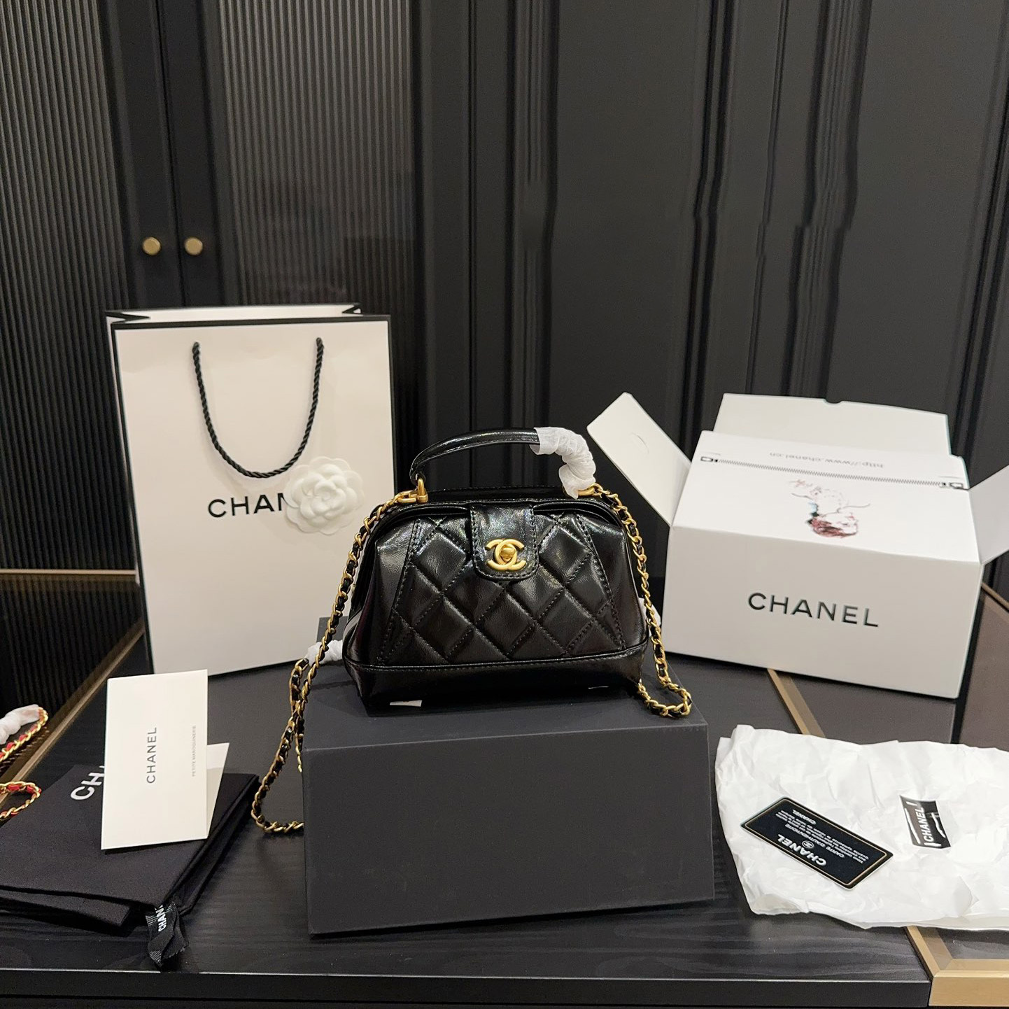 Chanel shoulder bag