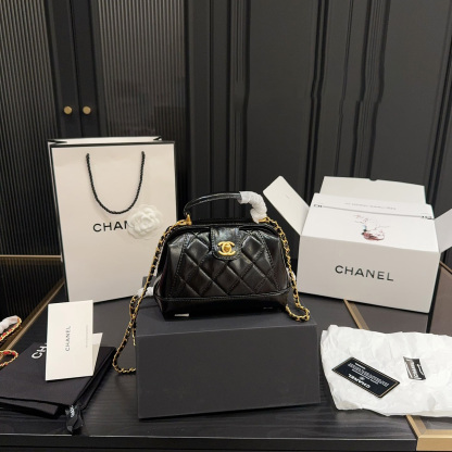 Chanel shoulder bag