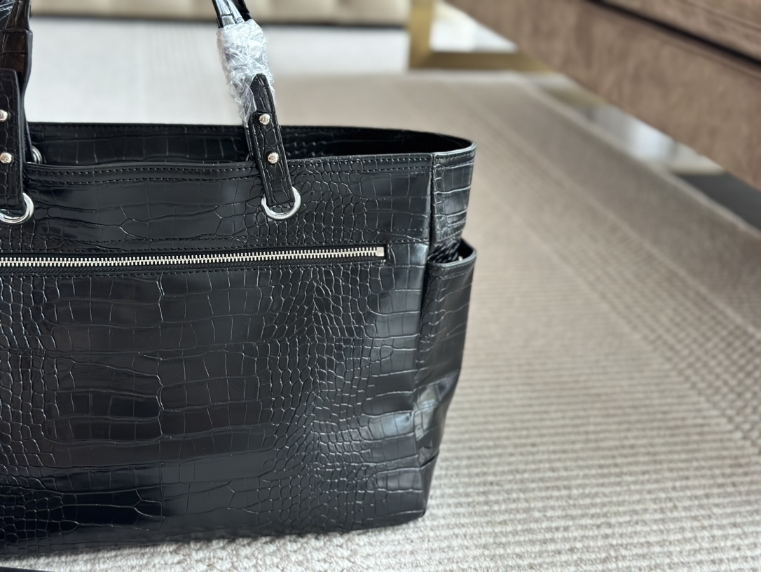 crocodile travel bag