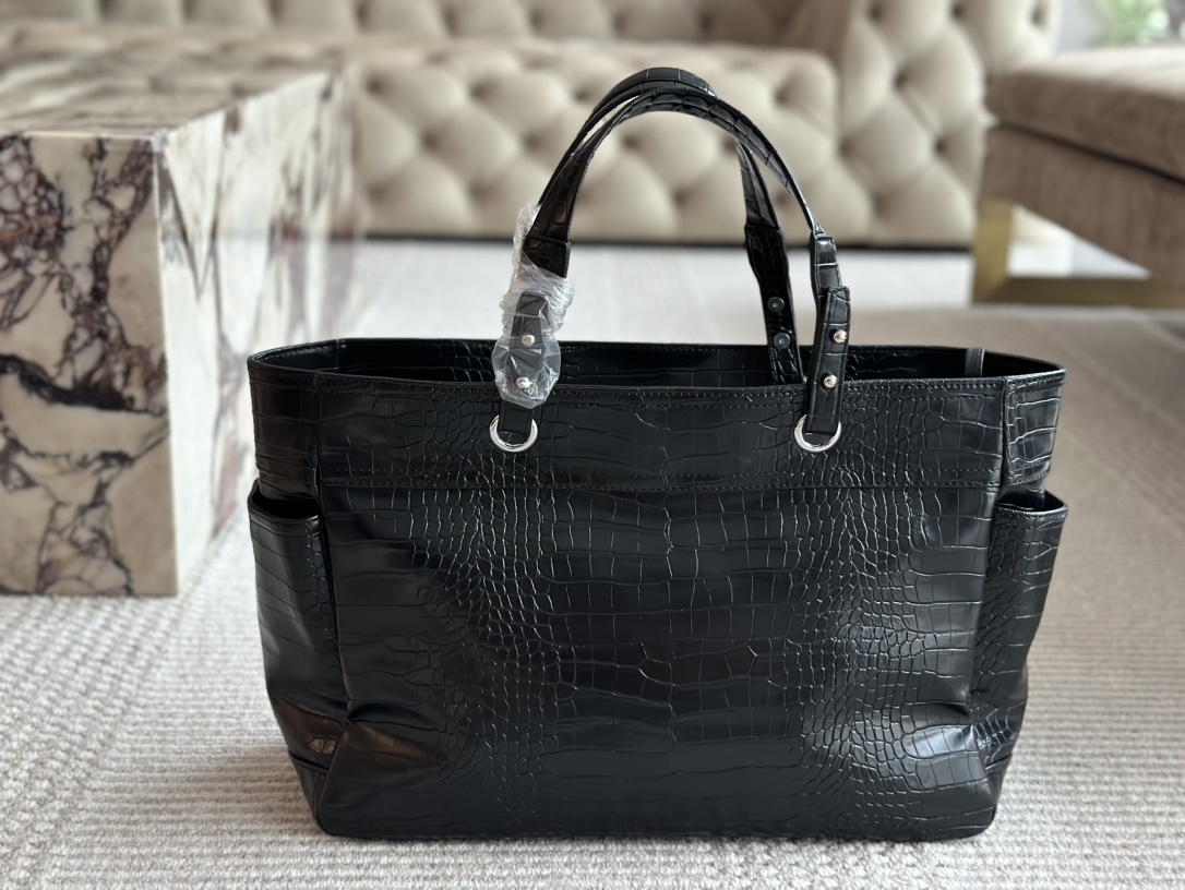 crocodile travel bag