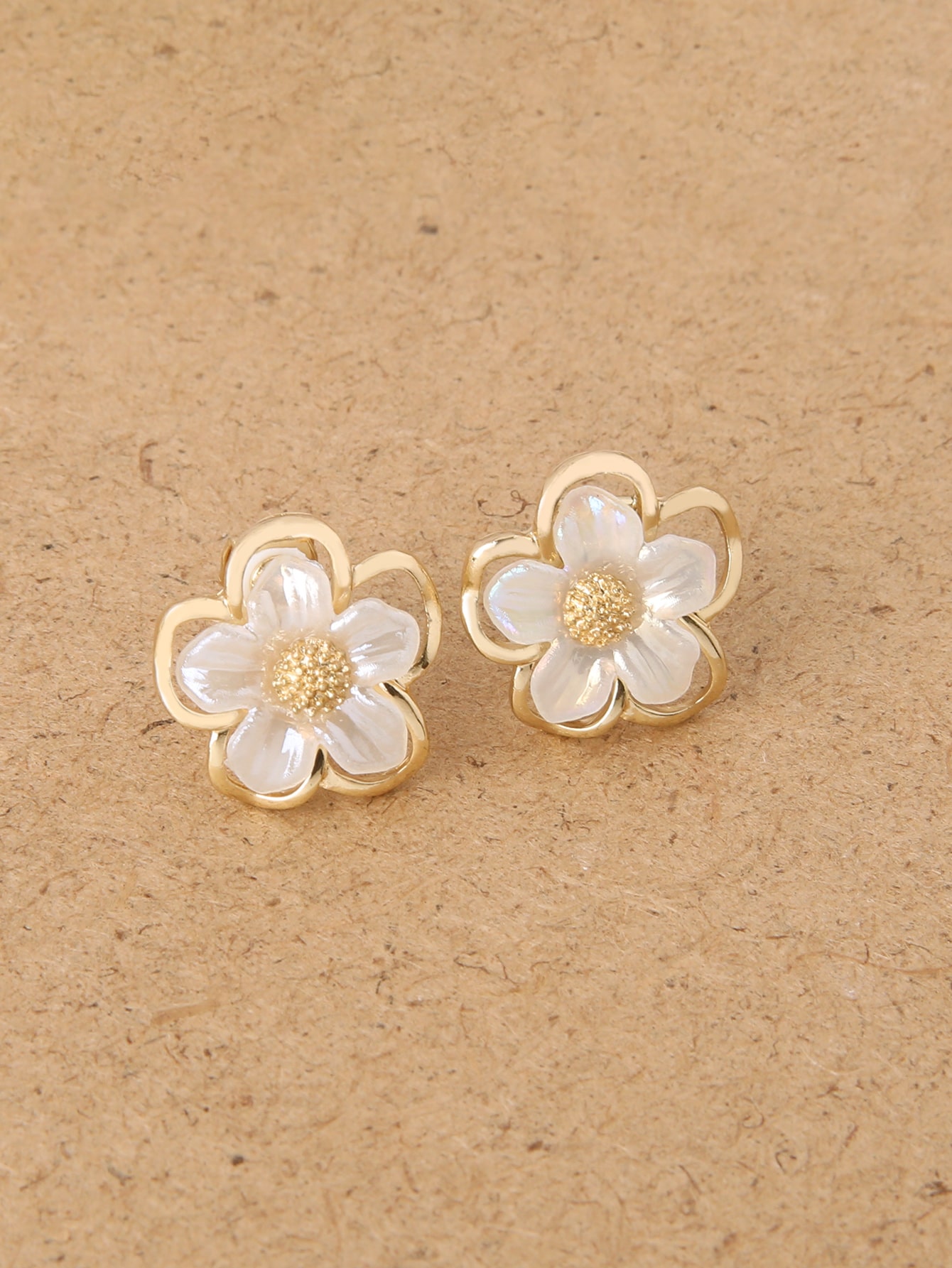 1pair Fashionable Zinc Alloy Flower Decor Clip On Earrings For Women For Daily Decoration