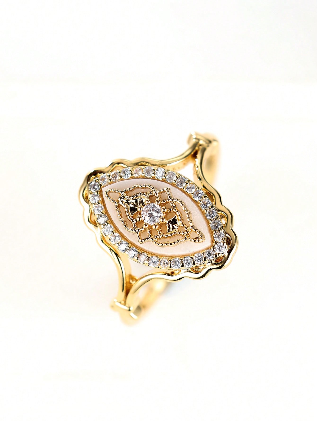 1Pc Vintage Palace Flower Ring Promise Engagement Floral Daily Jewelry