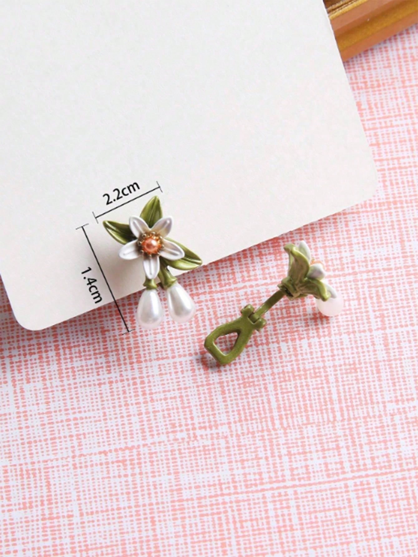 1pair Fashionable Zinc Alloy Flower Decor Clip On Earrings For Women For Daily Decoration