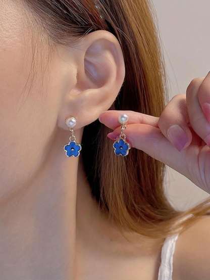 1pair Fashionable Zinc Alloy Flower Decor Clip On Earrings For Women For Daily Decoration