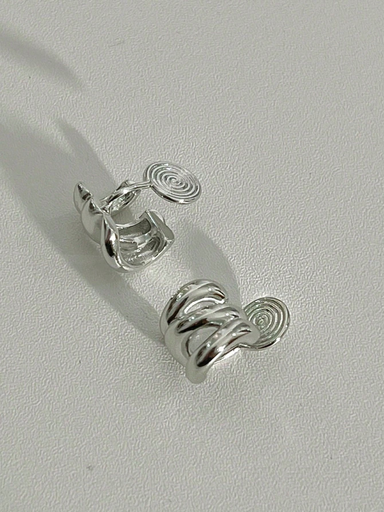 1pair Fashionable Zinc Alloy Flower Decor Clip On Earrings For Women For Daily Decoration