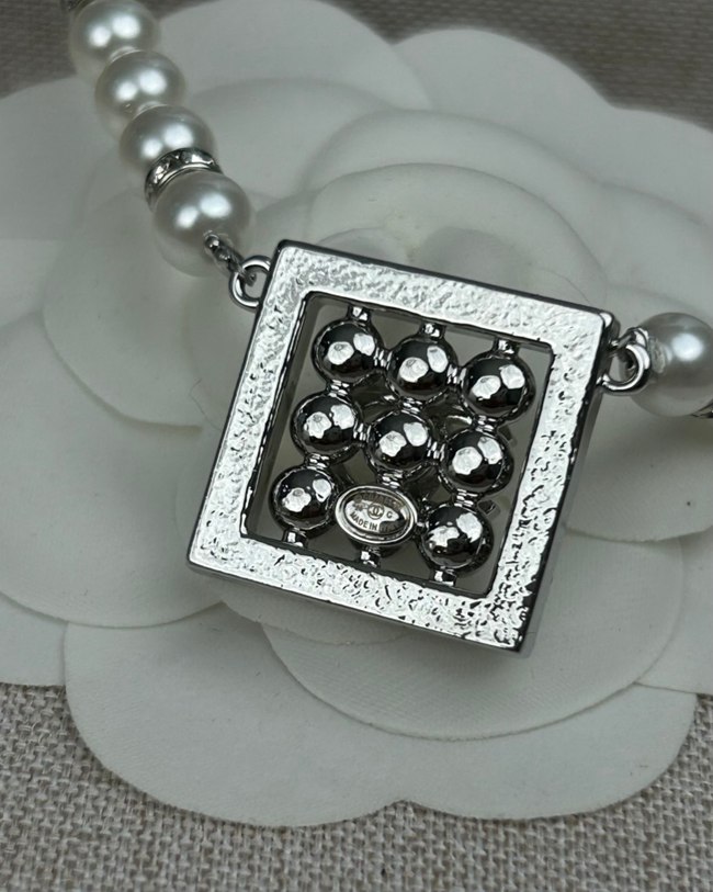 Square Pearl Double C Diamond Pearl Strand Necklace