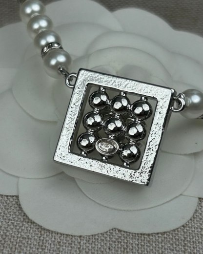 Square Pearl Double C Diamond Pearl Strand Necklace