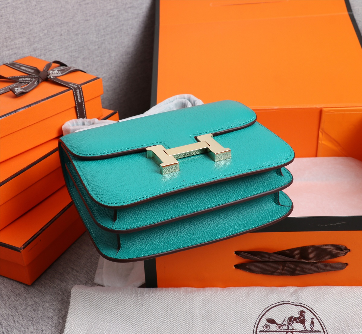 Constance 19/23 bag Cyan Epsom Leather