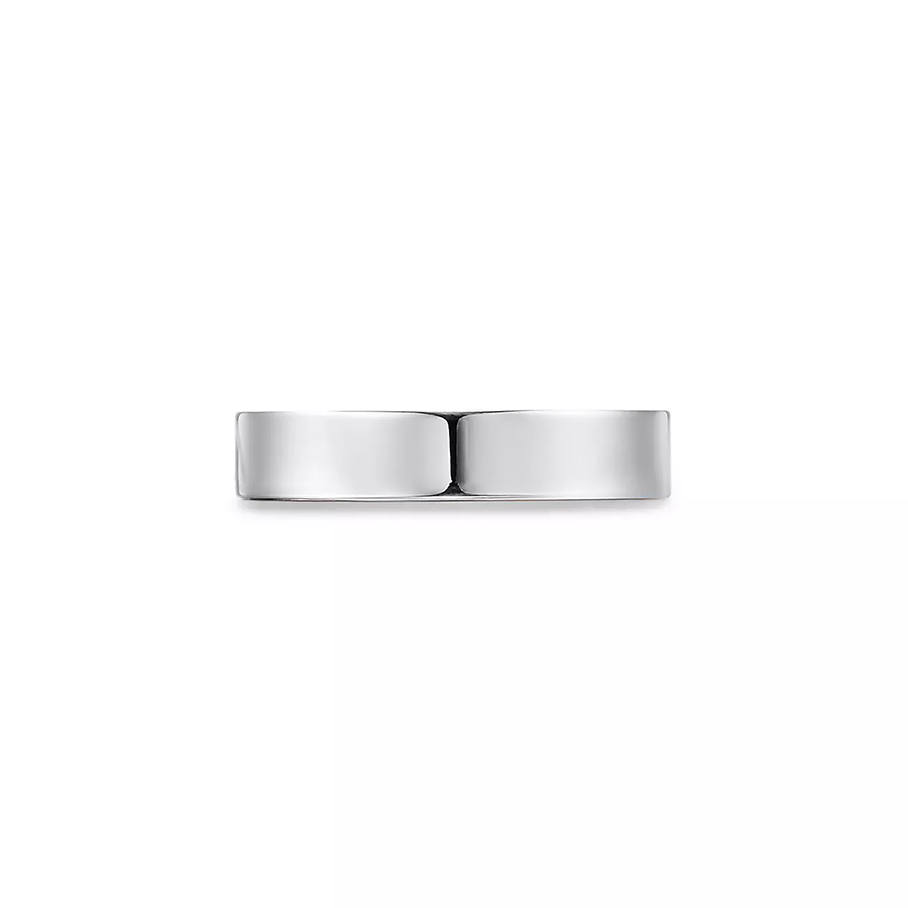 & Co.庐 Band Ring in Platinum with a Diamond