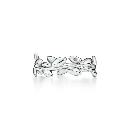 Paloma Picasso庐 Olive Leaf Band Ring in Silver, Narrow