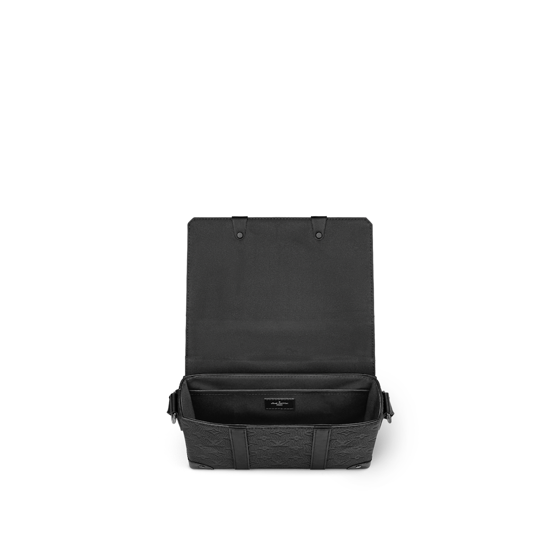 Trunk Messenger