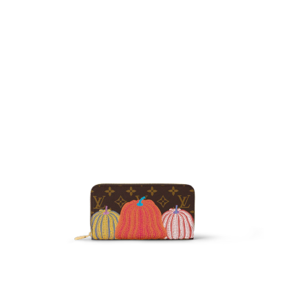 M82106  Zippy Wallet