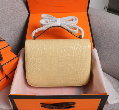 Constance 23 bag Beige Crocodile Leather