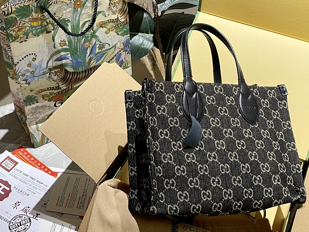 Ophidia  large tote bag