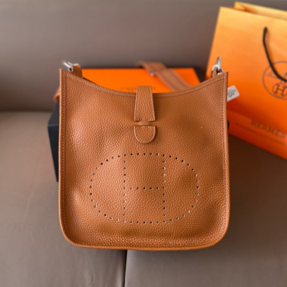 Evelyne   25  bag  z-2