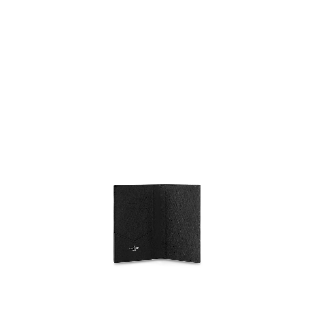 Passport Cover M64501