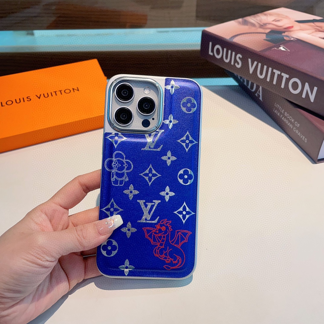 2-in-1 Cell Phone Case with Milk Dragon Pattern